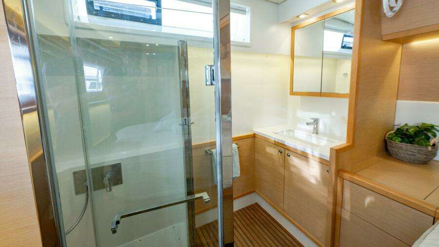 Paradise 52ft Lagoon Yacht For Sale