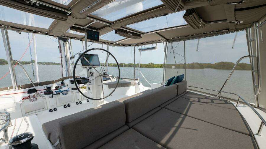 Paradise 52ft Lagoon Yacht For Sale