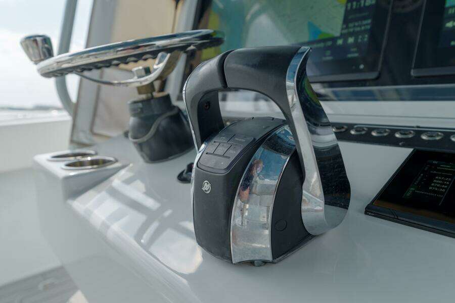 Freeman 42 42LR Double Tap- Helm