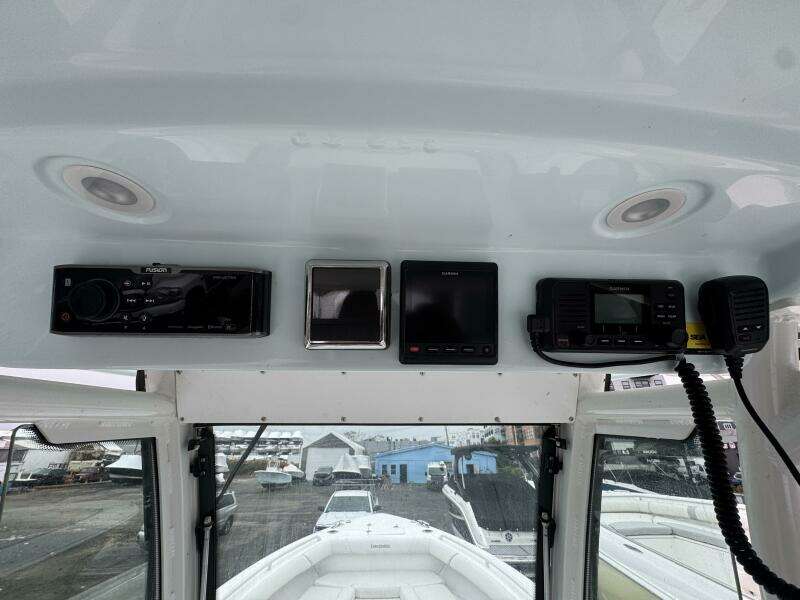 27ft Everglades Yacht For Sale