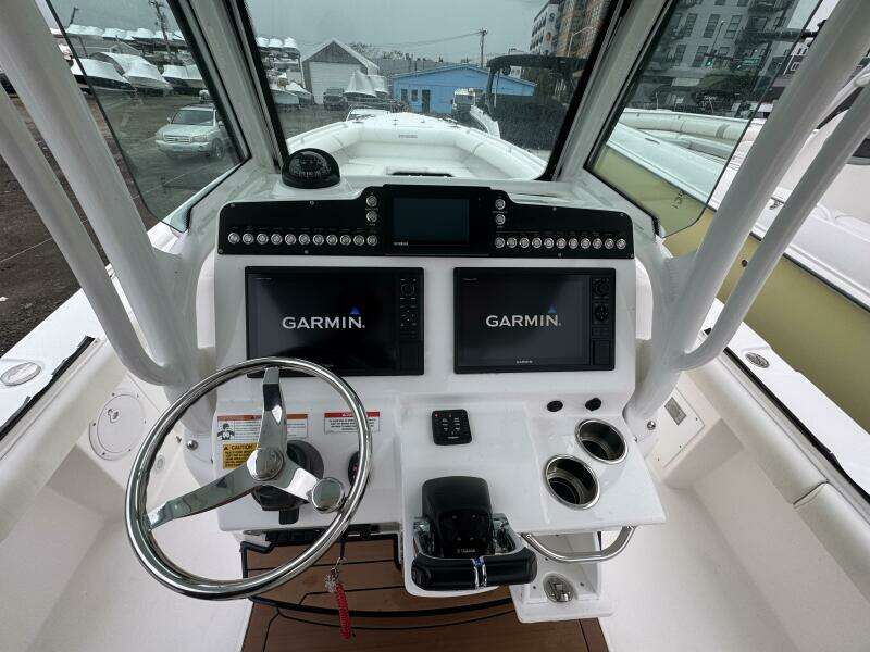 27ft Everglades Yacht For Sale