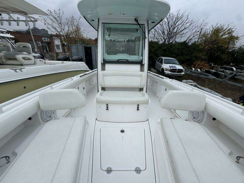 27ft Everglades Yacht For Sale