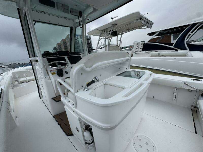 27ft Everglades Yacht For Sale