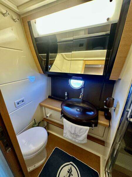 53ft Azimut Yacht For Sale