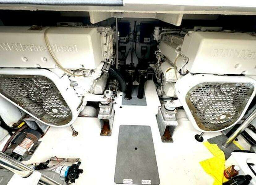 53ft Azimut Yacht For Sale