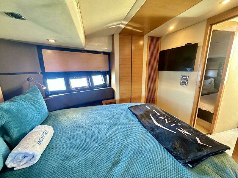 53ft Azimut Yacht For Sale