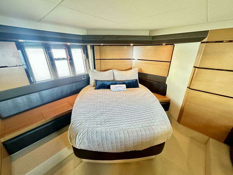 53ft Azimut Yacht For Sale