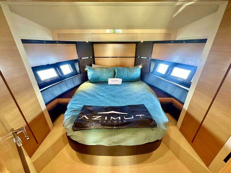 53ft Azimut Yacht For Sale