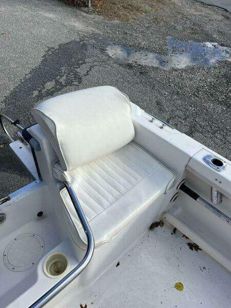 18ft Grady White Yacht For Sale