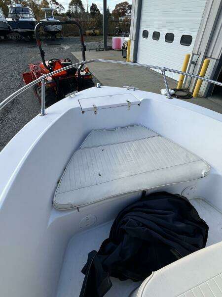 18ft Grady White Yacht For Sale