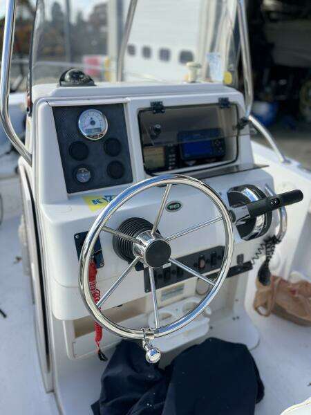 18ft Grady White Yacht For Sale