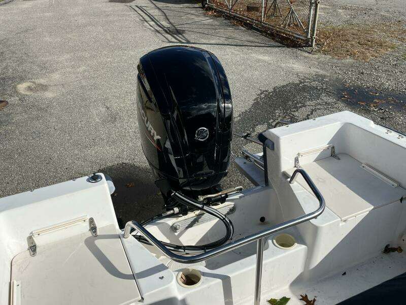 18ft Grady White Yacht For Sale