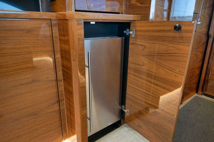 Viking 80 Baileys Ark - Interior Salon