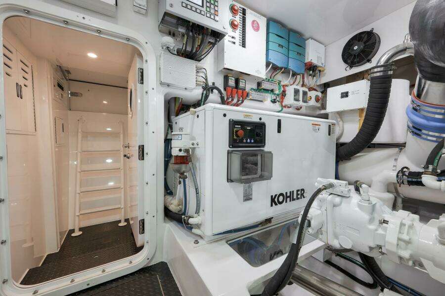 Viking 80 Baileys Ark - Engine Room