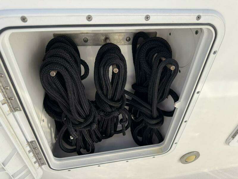 35ft Everglades Yacht For Sale