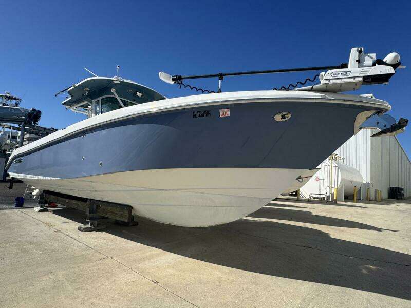 35ft Everglades Yacht For Sale
