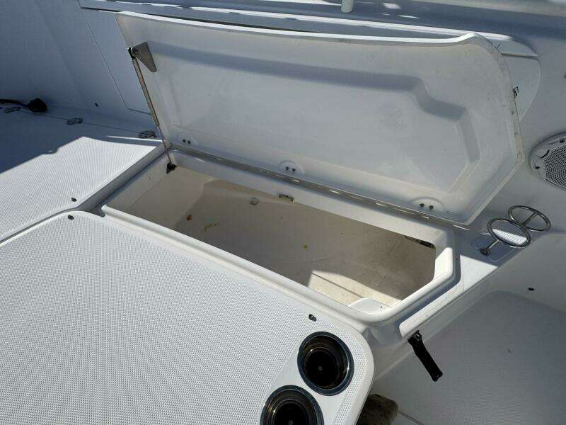 35ft Everglades Yacht For Sale