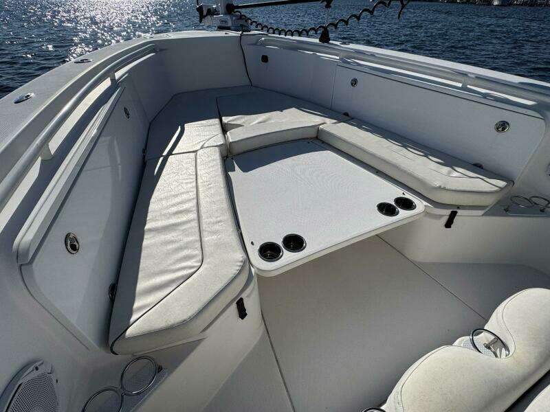 35ft Everglades Yacht For Sale