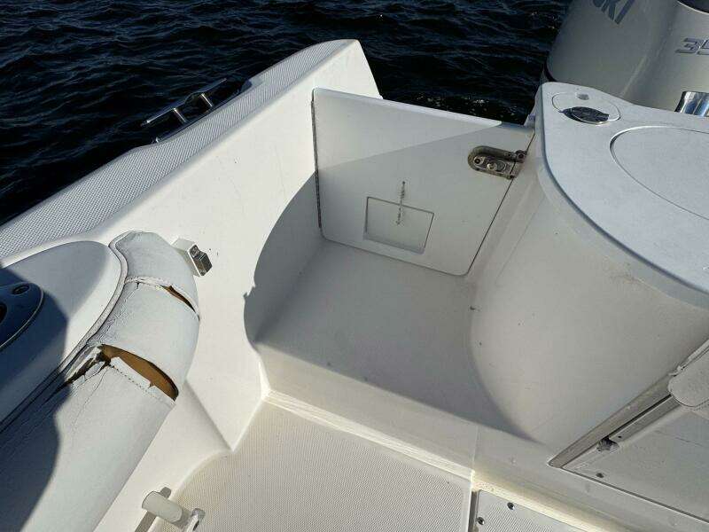 35ft Everglades Yacht For Sale