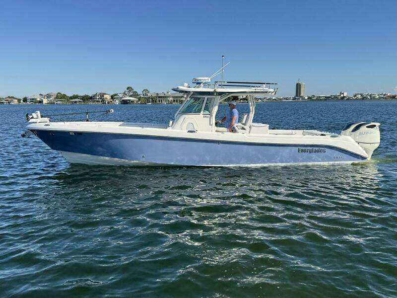 35ft Everglades Yacht For Sale