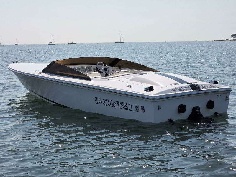 22ft Donzi Yacht For Sale