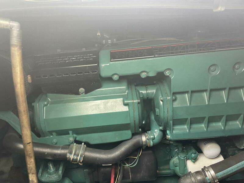 33ft Blackfin Yacht For Sale