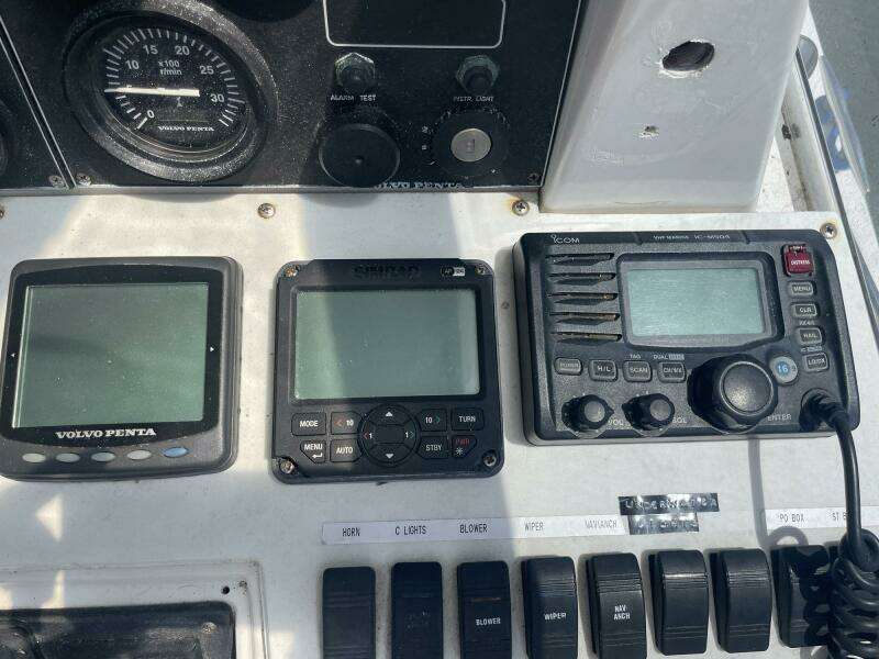 33ft Blackfin Yacht For Sale