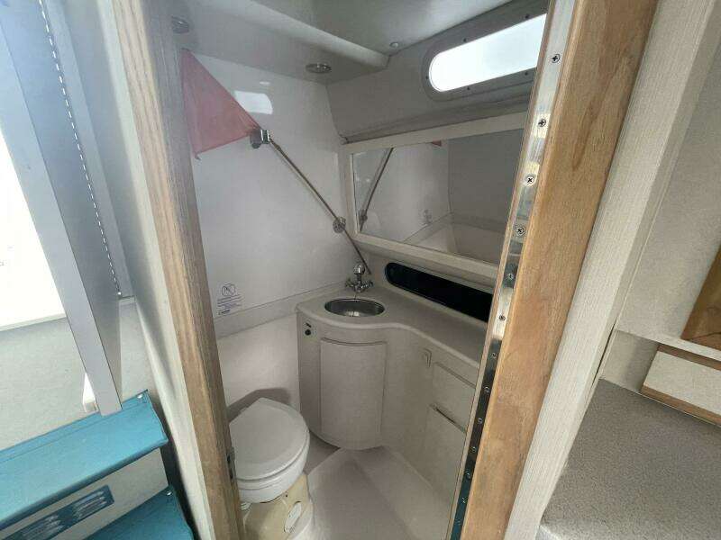 33ft Blackfin Yacht For Sale