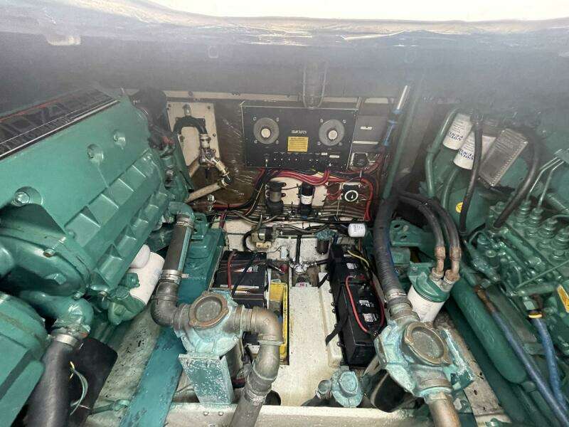 33ft Blackfin Yacht For Sale