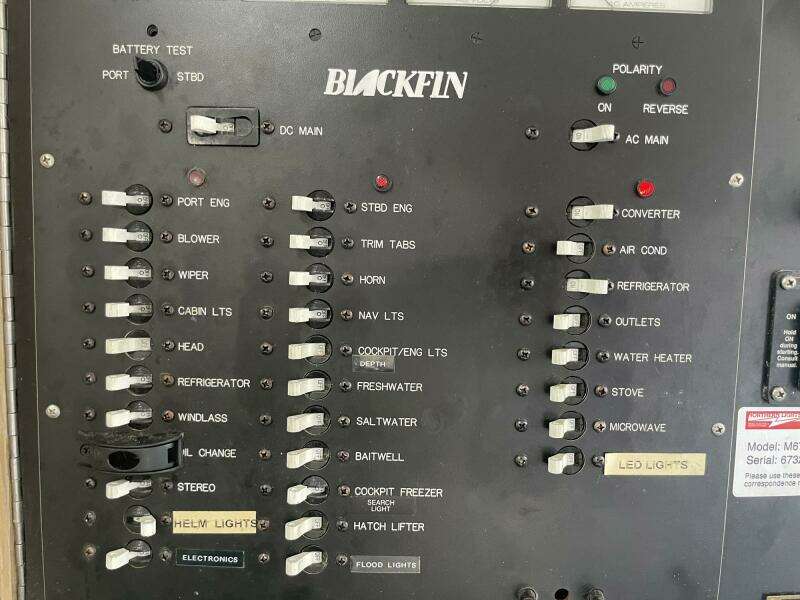 33ft Blackfin Yacht For Sale