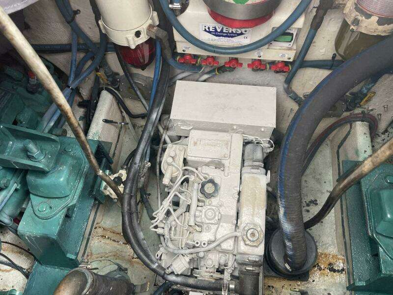 33ft Blackfin Yacht For Sale