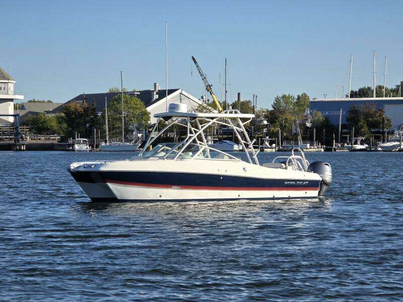 23ft World Cat Yacht For Sale