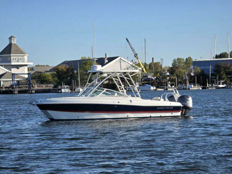 23ft World Cat Yacht For Sale