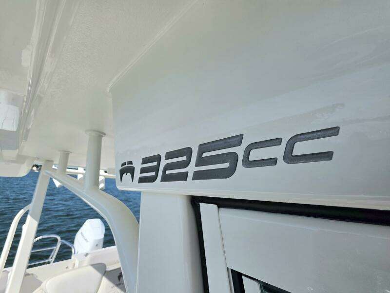 32ft World Cat Yacht For Sale