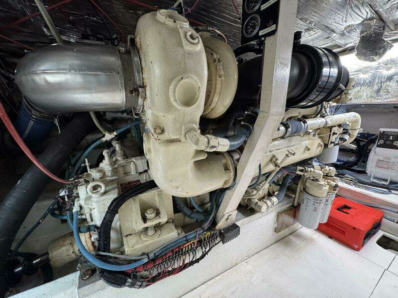 High Tide 47ft Buddy Davis Yacht For Sale