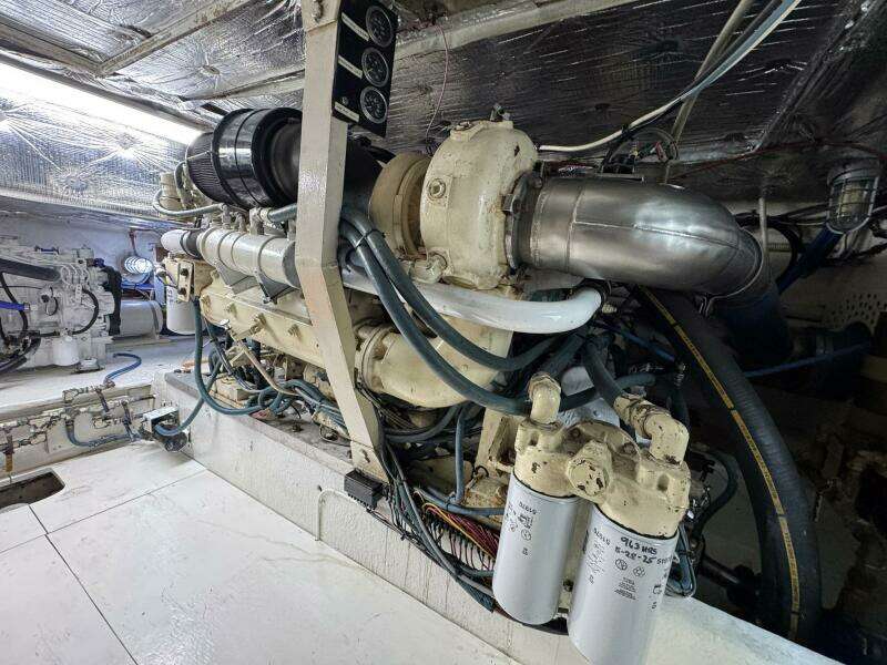 High Tide 47ft Buddy Davis Yacht For Sale