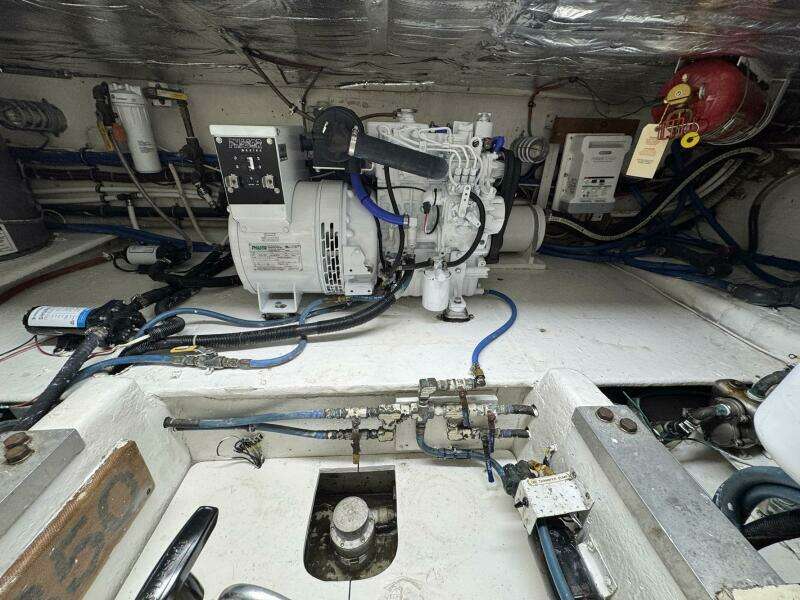 High Tide 47ft Buddy Davis Yacht For Sale