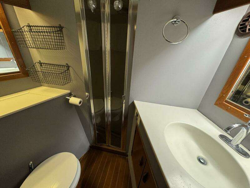 High Tide 47ft Buddy Davis Yacht For Sale