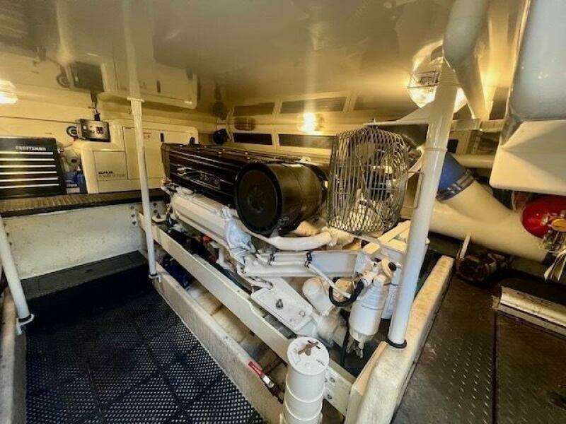 48ft Silverton Yacht For Sale