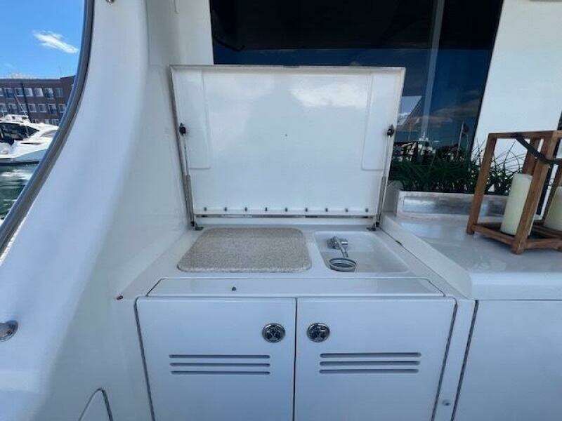 48ft Silverton Yacht For Sale