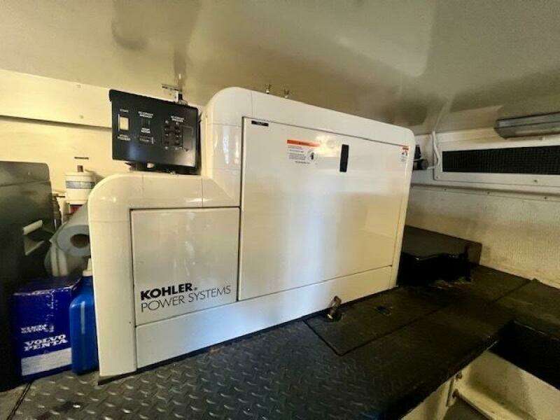 48ft Silverton Yacht For Sale