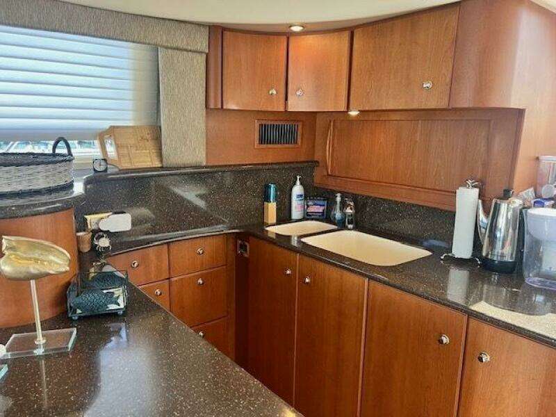 48ft Silverton Yacht For Sale