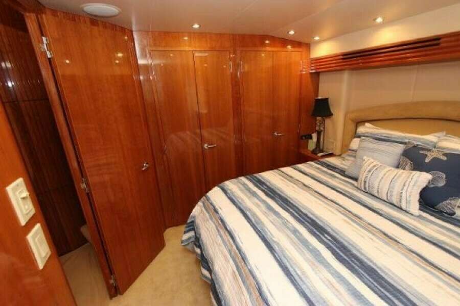 60ft Hatteras Yacht For Sale