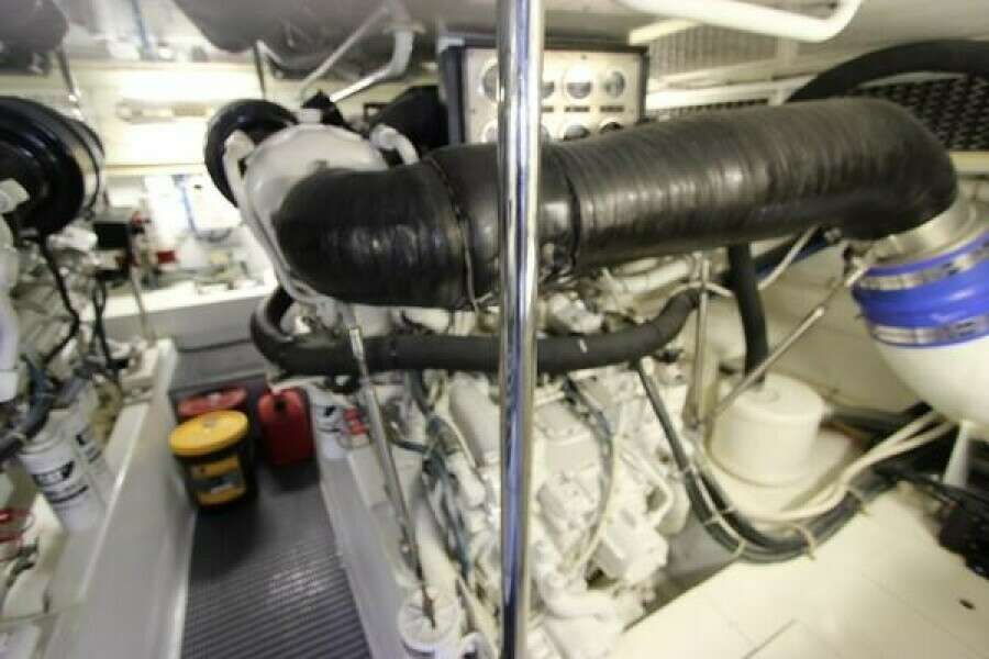 60ft Hatteras Yacht For Sale