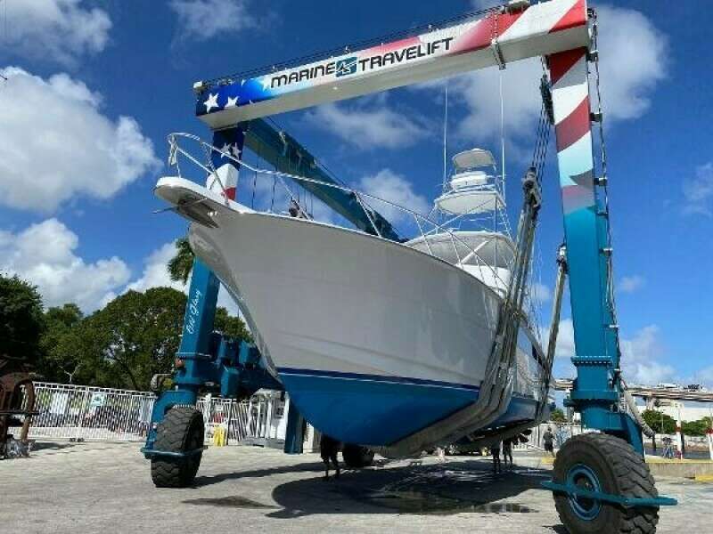 60ft Hatteras Yacht For Sale