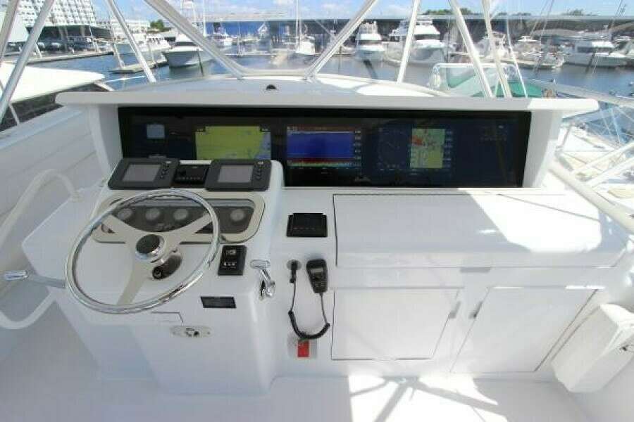 60ft Hatteras Yacht For Sale