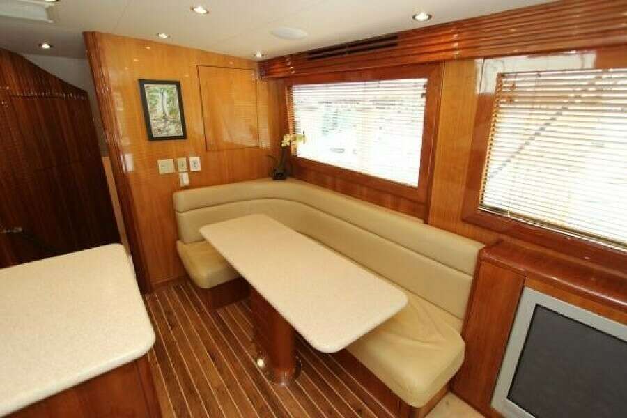 60ft Hatteras Yacht For Sale