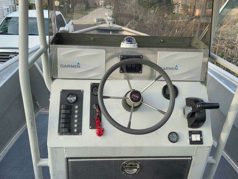 23ft Pacific Boats Yacht For Sale