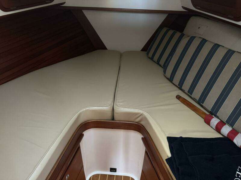 PILGRIM  34ft Legacy Yachts Yacht For Sale