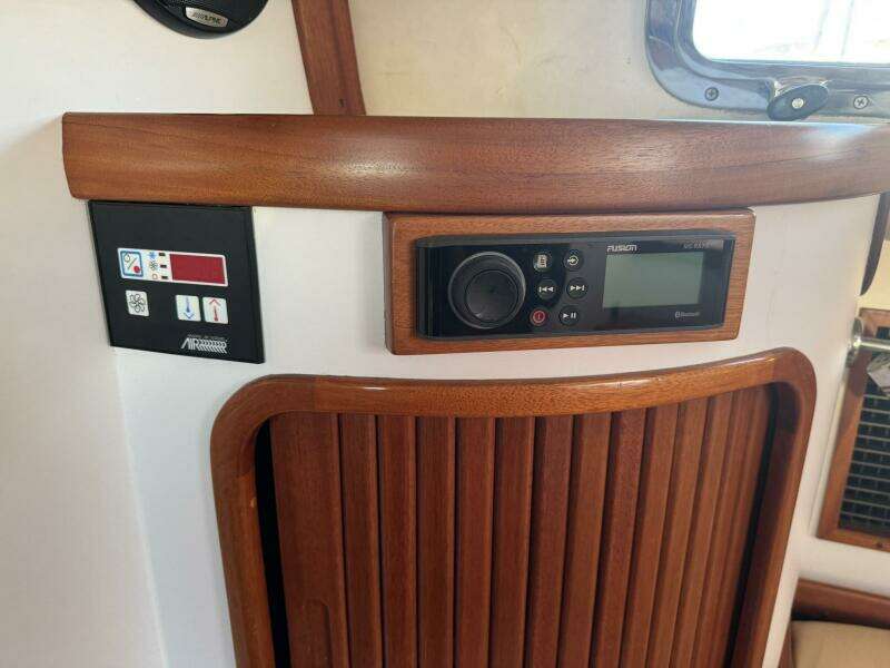 PILGRIM  34ft Legacy Yachts Yacht For Sale